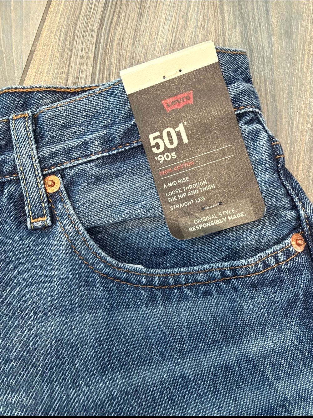 Levis 501 90s Straight-Leg Jeans - Picture 4 of 4
